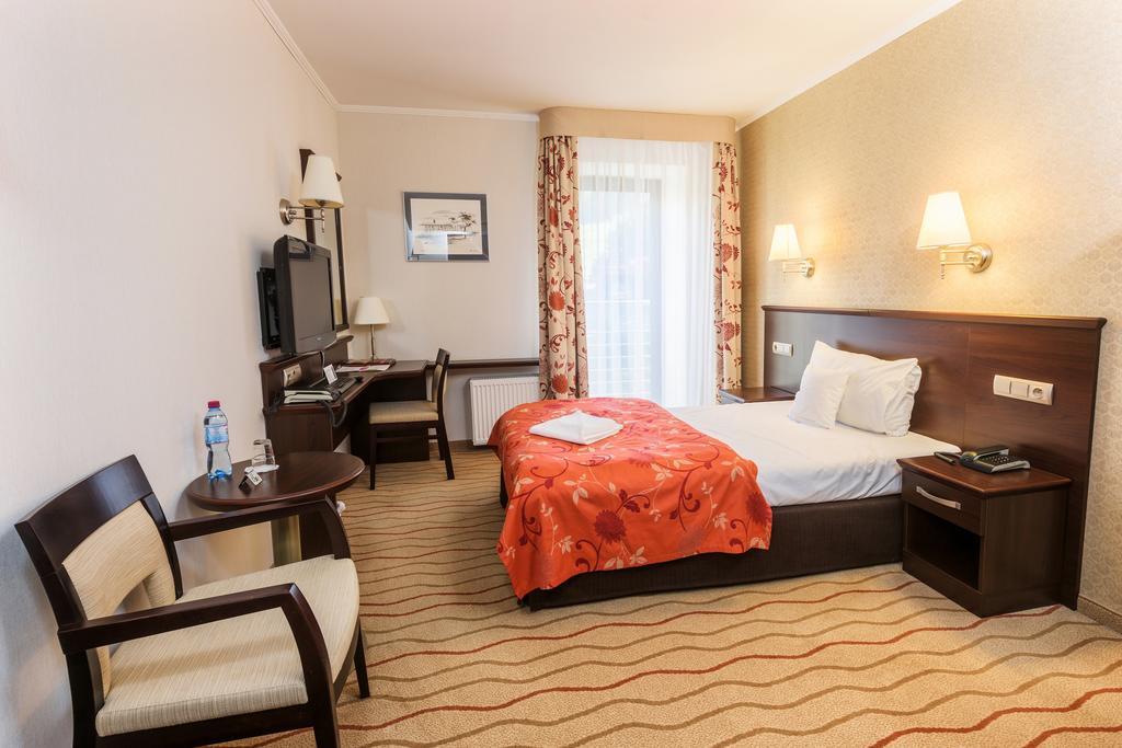 Malinowy Dwor Hotel Medical Spa Świeradów-Zdrój Екстериор снимка