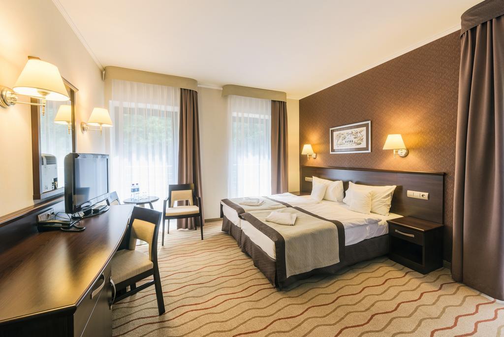Malinowy Dwor Hotel Medical Spa Świeradów-Zdrój Стая снимка