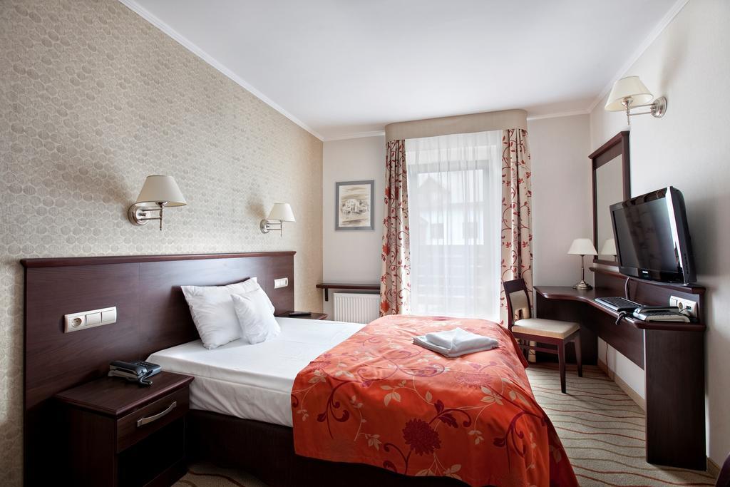 Malinowy Dwor Hotel Medical Spa Świeradów-Zdrój Стая снимка